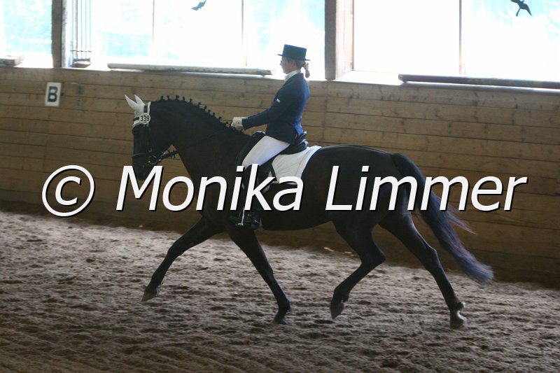 007L9214_Dressur L.JPG